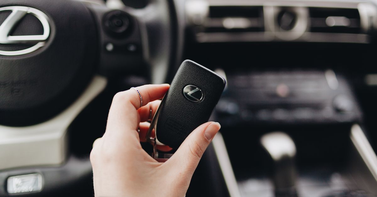 Acura car key fob — Flushing Locksmith