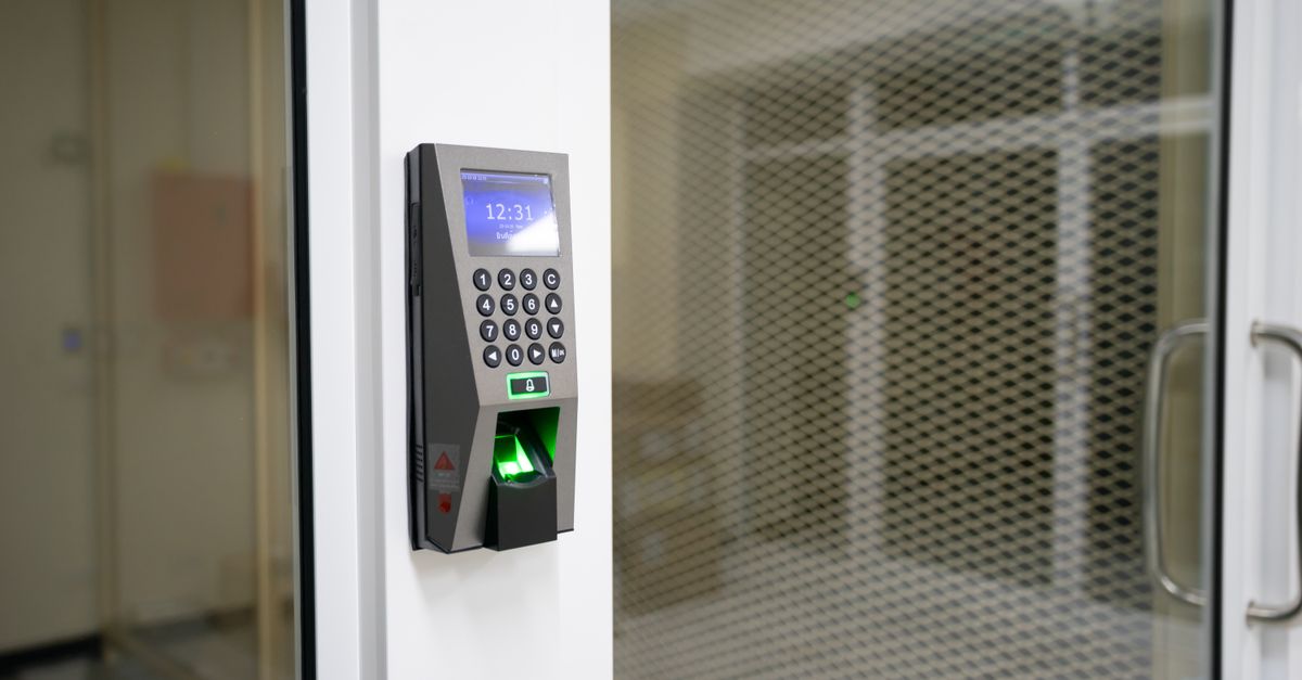 Choosing the Right Storefront Lock for Your Flushing Business — Flushing Locksmith