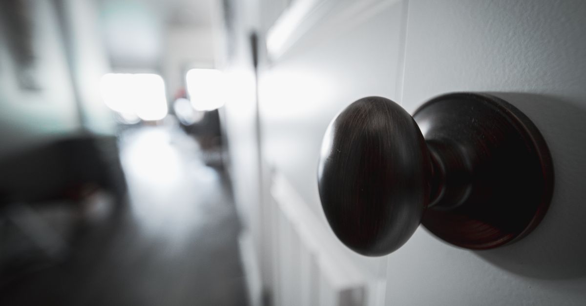 Door Knob Lock Replacement — Flushing Locksmith